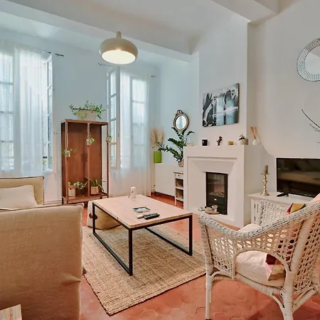 Appartement Tanneurs Furnished Flat *