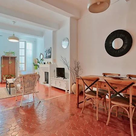Tanneurs Furnished Flat * Aix-en-Provence