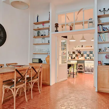 Appartement Tanneurs Furnished Flat *